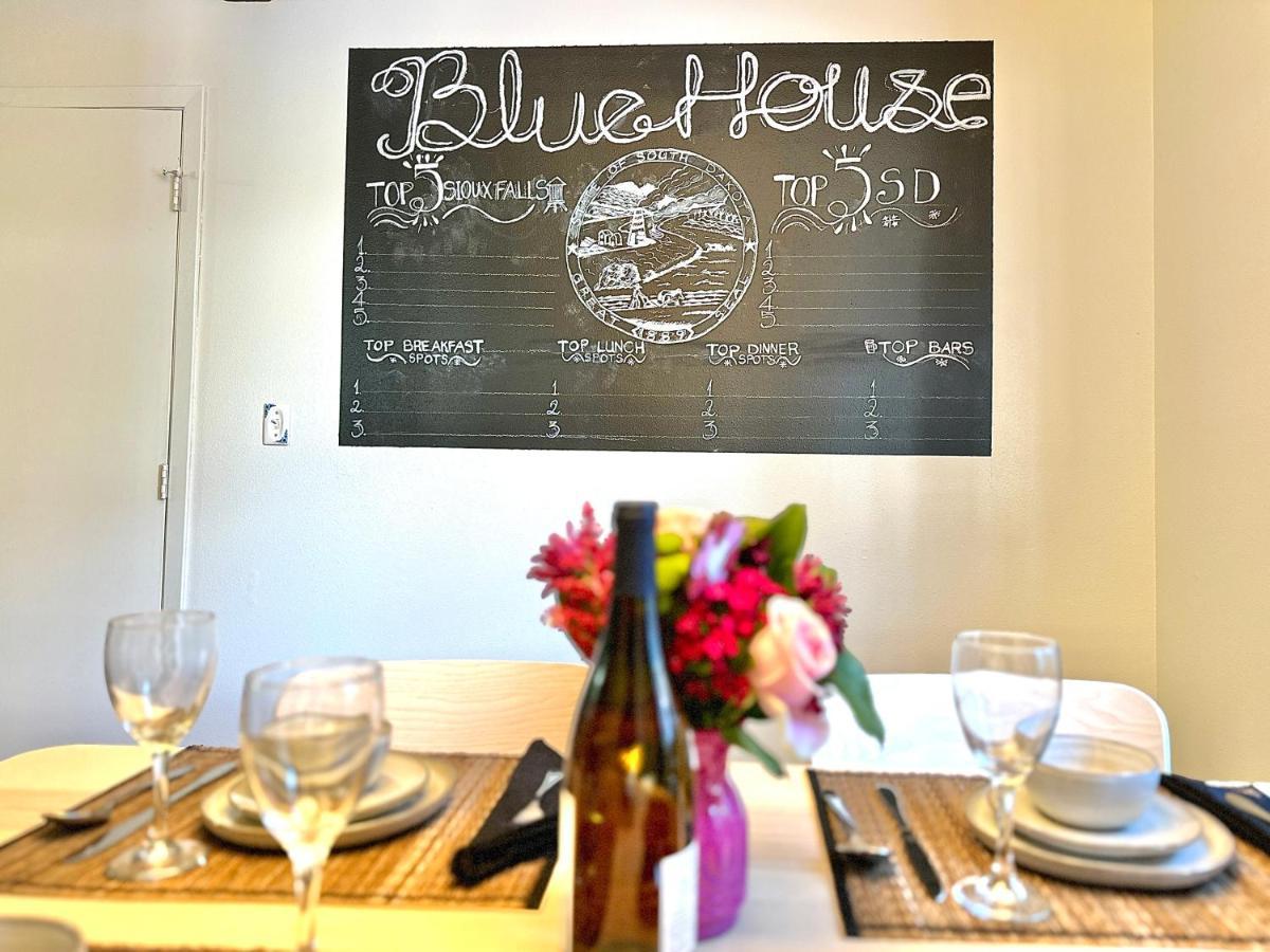 Bed and Breakfast Blue House Су-Фолс Экстерьер фото